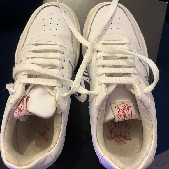 Nike Air Force 1 Special Edition - Picture 7 of 8